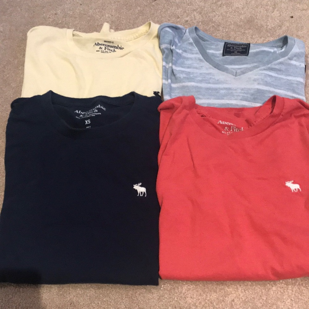 4 set XS Abercrombie Fitch short sleeve Tshirts